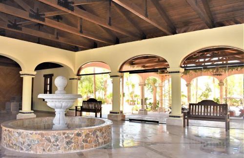 Puerto Penasco Hotel | HACIENDA MONARCAS Resort