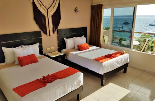 Puerto Morelos Hotel | Hacienda Morelos Beach Front Hotel