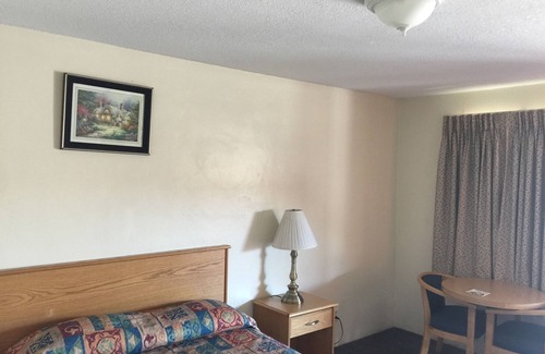 San Jacinto Hotel | Hacienda Motel