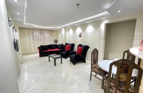Pyramids Gardens Apartment | Hadayek Al Ahram 3B, WorkSpace, TV & WiFi