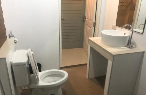 Pak Phayun Hotel | Hadthong Resort