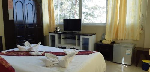 Pak Phayun Hotel | Hadthong Resort