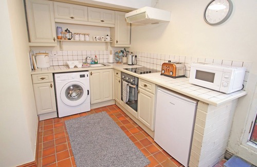 Beddgelert Cottage | HAFAN COTTAGE, pet friendly, with open fire in Beddgelert