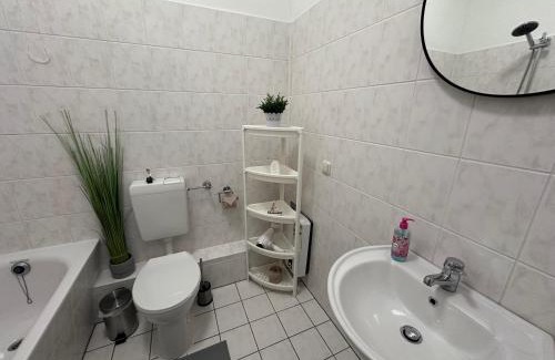 Kropeliner-Tor-Vorstadt Apartment | Hafenkante - Monteur- & Ferienwohnung gratis WLAN mit Parkplatz