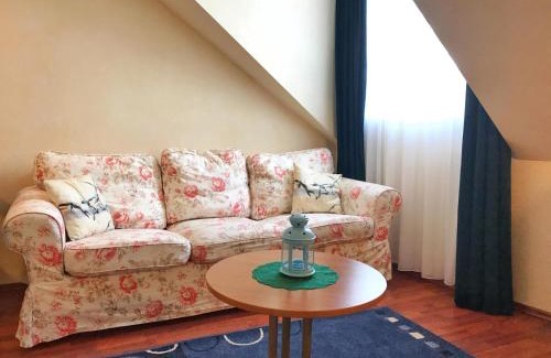 Wiek Apartment | Hafenresidenz - Ferienwohnung 17 "Zugvogel"