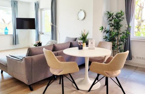 Boostedt Apartment | Hafenromantik pur - Exklusive Ferienwohnung mit erstklassigem Blick von "Momentic"