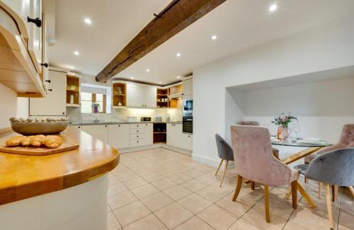 Cemmaes House | Hafod Gau