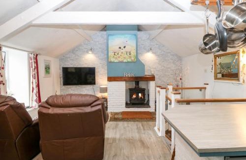 Llanddeiniolen House | Hafod