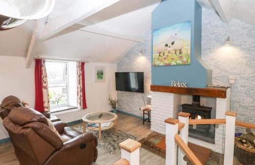 Llanddeiniolen House | Hafod