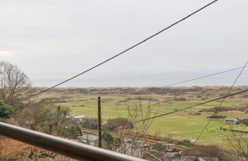 Harlech House | Hafod Y Bryn
