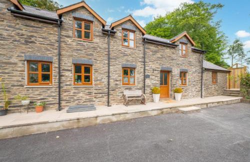 Bethania House | Hafod y Llwynog