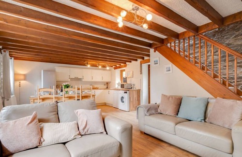 Bethania House | Hafod y Llwynog in the beautiful Llanon