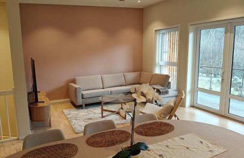 Lyngdal House | Hagekjeråsen 18 B