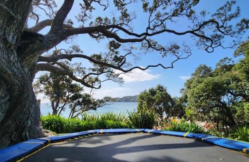 Hahei House | Hahei Beachfront Bliss