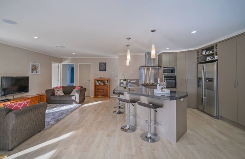 Hahei House | Hahei Haven - Hahei Holiday Home