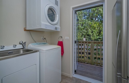 Hahei House | Hahei Haven - Hahei Holiday Home