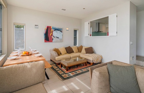 Hahei House | Hahei Oceanfront - Hahei Holiday Home