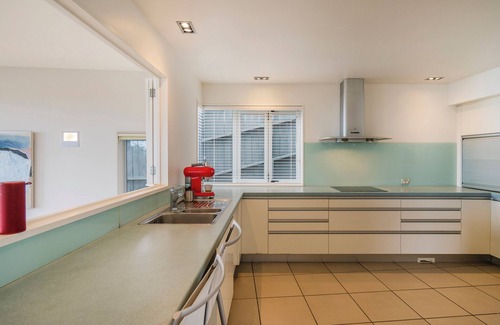 Hahei House | Hahei Oceanfront - Hahei Holiday Home