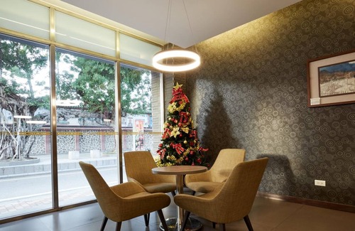 Jincheng Hotel | Haifu Hotel & Suites