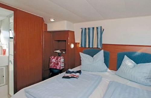 Priepert Boat Rental | Haines 1070 - license-free houseboat - KUHNLE-TOURS Fürstenberg