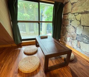 Hakone Ski Chalet | Hakone Central Chalet 箱根セントラルシャレー コンビニ近く 海賊船に乗ろう