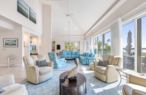 Wulfert House | Hakuna Matata ! Beautiful Five Bedroom Captiva home with many free amenities !