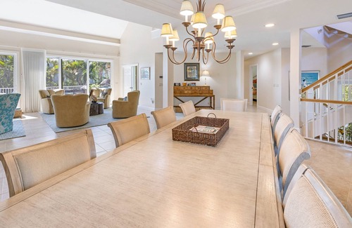 Wulfert House | Hakuna Matata ! Beautiful Five Bedroom Captiva home with many free amenities !