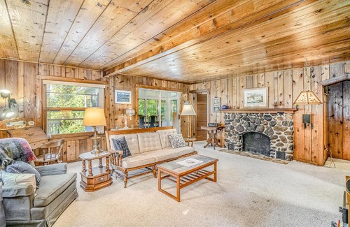 Lake Township House | Hal's Hideaway