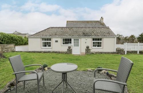 Moelfre House | Halcyon Annexe