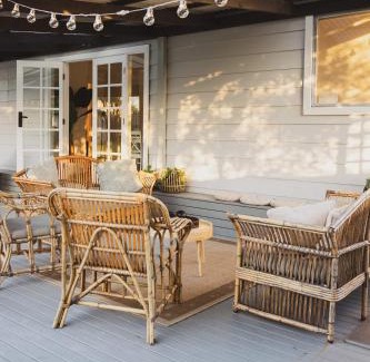 Cessnock House | Halcyon Days your perfect getaway Sunday late check out, pet friendly!