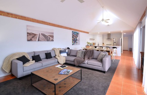Dunsborough House | Halcyon Daze