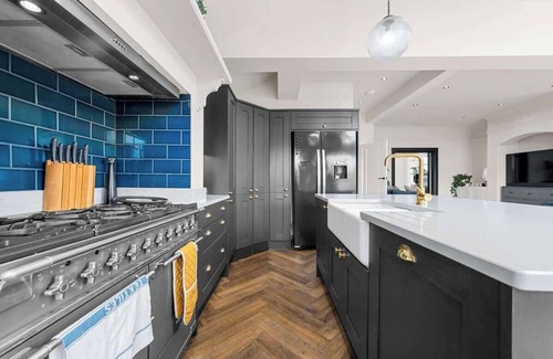 Trafford House | Hale family home Summ