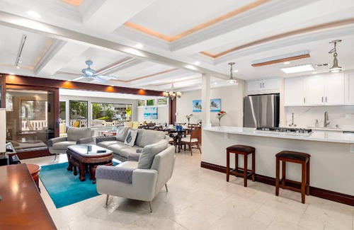 Eastern Honolulu House | Hale Maluhia - Marina Views!