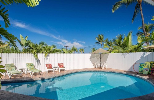 Kahaluu Bay Villa | Hale Nani Loa - White Sands Beach Home by Kona Now