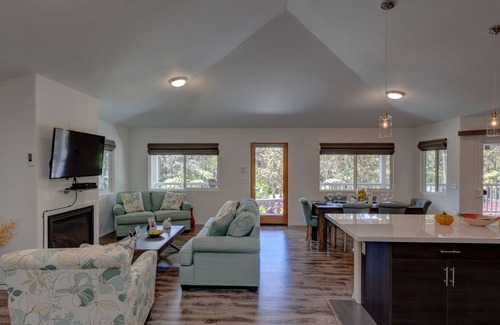 Volcano House | Hale O'hia Lehua 3 Bedroom Home by RedAwning