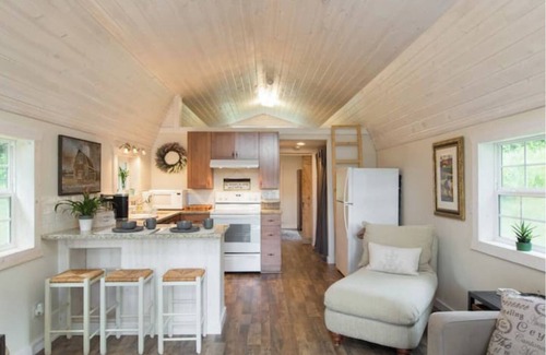 Marshall Cottage | Halewood Farm Cottage Pet Friendly Cottage with Firepit Pond and Gazebo