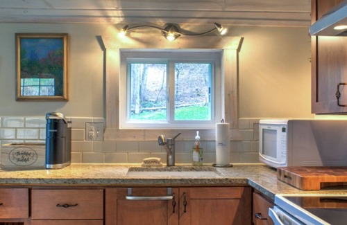 Marshall Cottage | Halewood Farm Cottage Pet Friendly Cottage with Firepit Pond and Gazebo