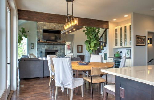 Marshall House | Halewood Farm in Marshall:Lovely Mountain Home, Great Views & Amenities!