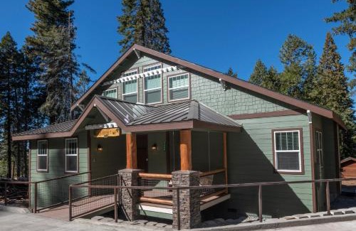 Yosemite National Park House | Half Dome Loft