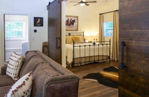 Blairsville House | half Mi to Lake Nottely Blairsville Home with Patio!
