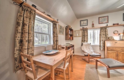 Soda Springs House | Half-Mi to Trails Rustic Soda Springs Cabin!