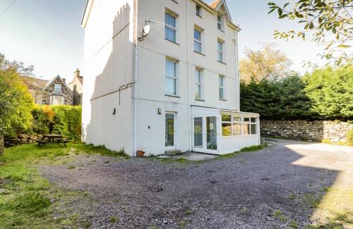 Gallt Y Foel House | Halford Hill