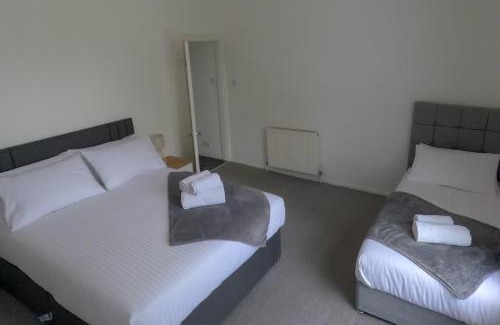 Halifax House | Halifax Hideaway - Free Parking