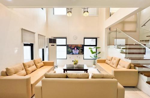 Kapitolyo Villa | Halika Villa & Capitolo events place near BGC