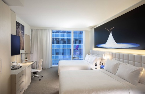 Dallas Arts District Hotel | HALL Arts Hotel Dallas, Curio Collection by Hilton