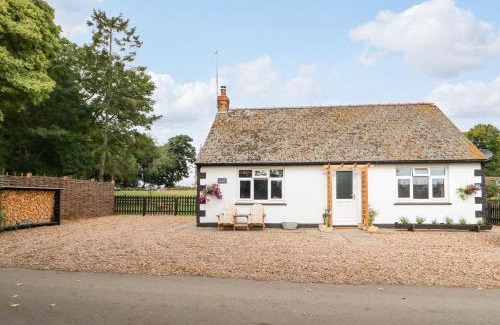 Louth House | Hall Farm Cottage