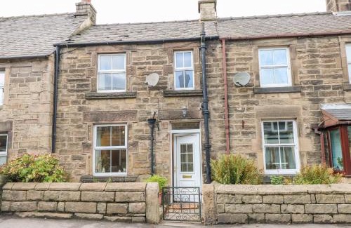 Matlock House | Hallbrook Cottage