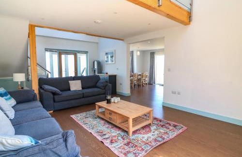 Chillington House | Hallsands Beach House