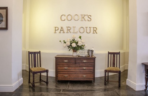 Littleham House | Hallsannery House - a house that sleeps 22 guests in 11 bedrooms