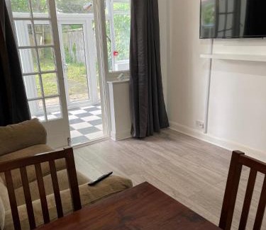 Colyers Apartment | Hallykins